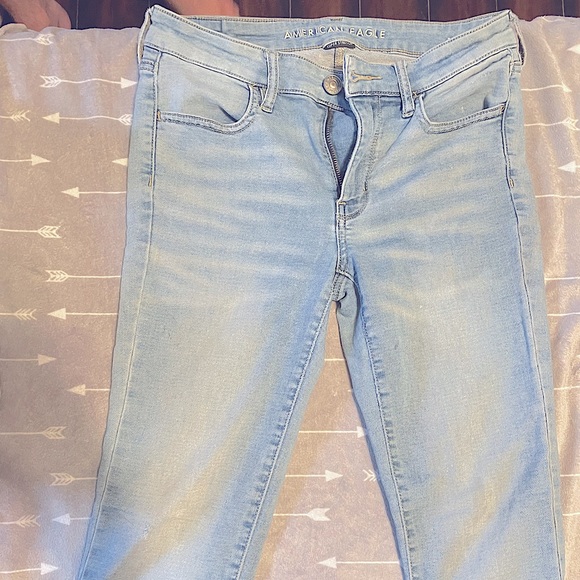 American Eagle Jeans - Picture 1 of 3